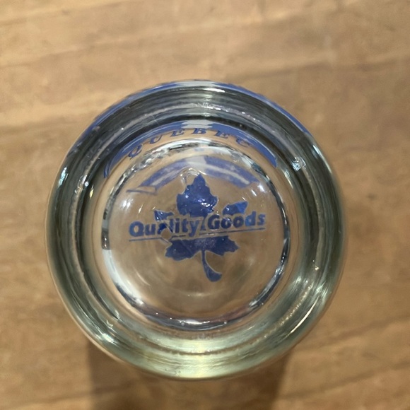 Collectible Quebec Flag Fleur de Lis Canada  Shot - Picture 4 of 4